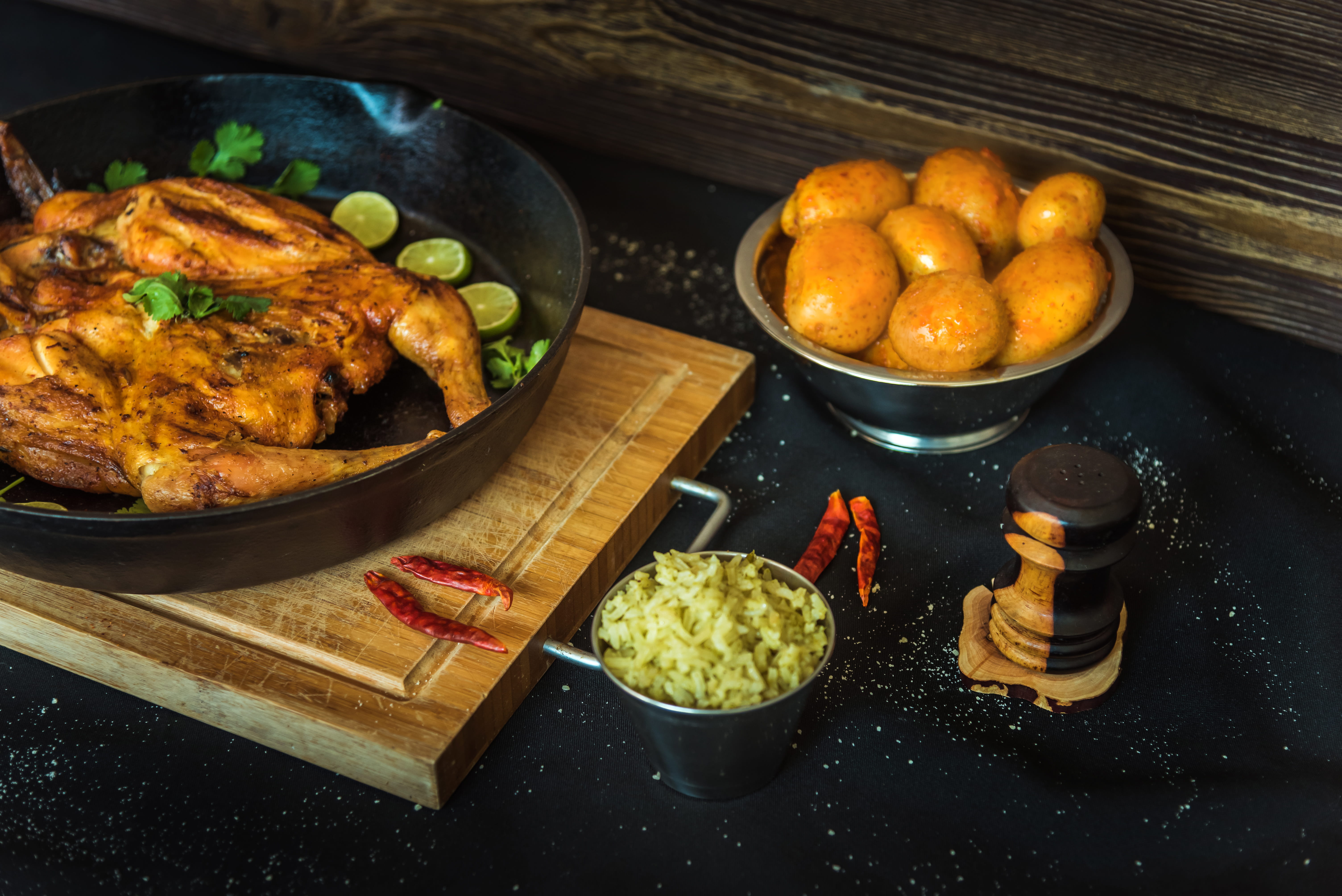 Pollo con complementos